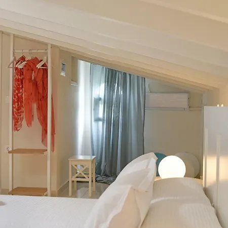 Giorgos & Maria Villa